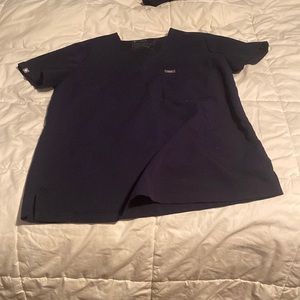 Figs scrub top size small